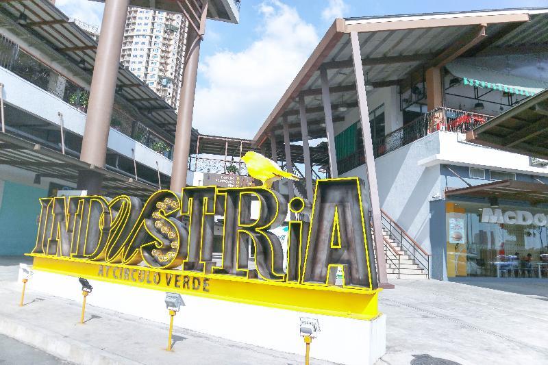 เดอะ ซีร์ก เซอร์วิซ เรสซิเดนซ์ Aparthotel เกซอนซิตี้ ภายนอก รูปภาพ