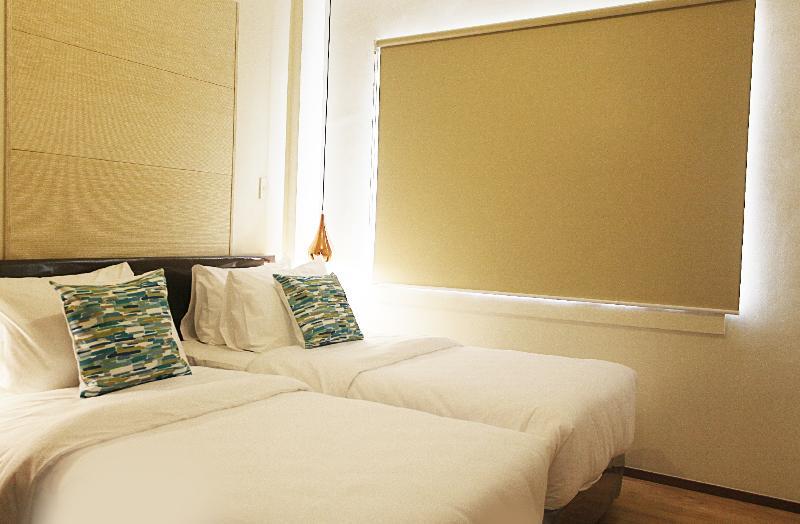 เดอะ ซีร์ก เซอร์วิซ เรสซิเดนซ์ Aparthotel เกซอนซิตี้ ภายนอก รูปภาพ