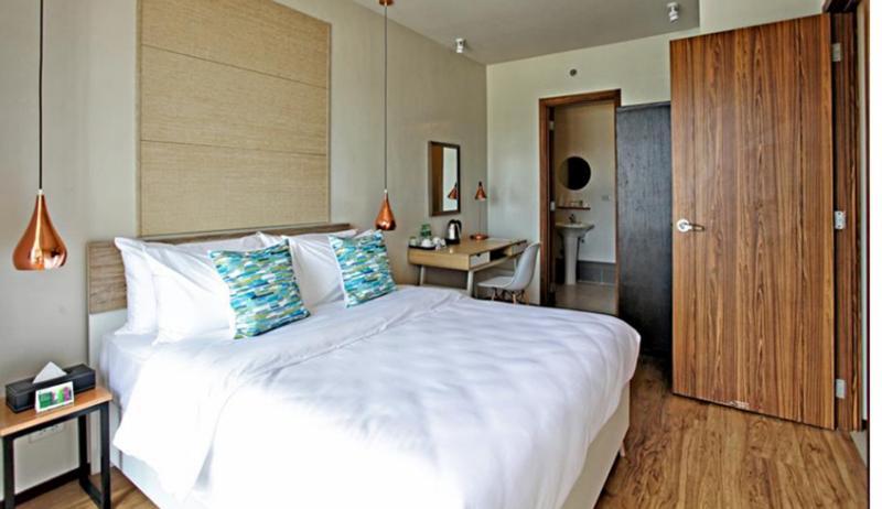เดอะ ซีร์ก เซอร์วิซ เรสซิเดนซ์ Aparthotel เกซอนซิตี้ ภายนอก รูปภาพ